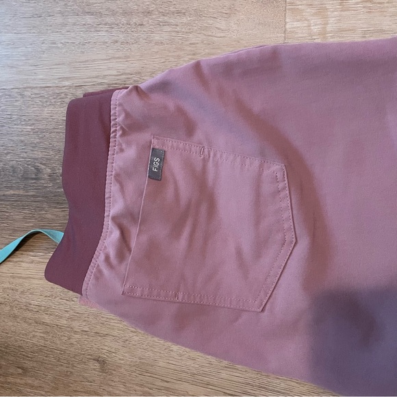 Figs scrub set - Picture 9 of 9